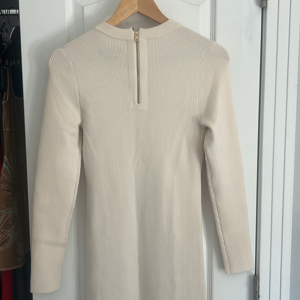 Alice and Olivia Jenner Crew Neck Dress - Picture 3 of 14